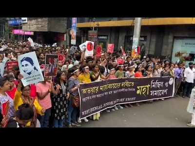 দেবীপক্ষেও কলকাতার রাজপথে জুনিয়র ডাক্তারদের প্রতিবাদ মিছিল ও সমাবেশ